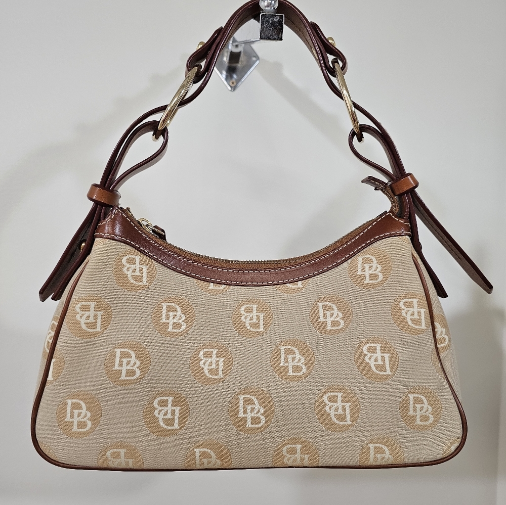 Dooney & Bourke Signature Hobo